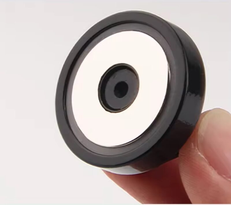 Magnetic Zip Tie Mount – Heavy-Duty, Reusable & 360° Rotating